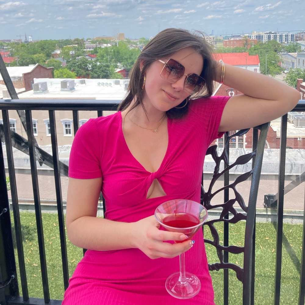 💕 Meet your Posher, Sarah 💕